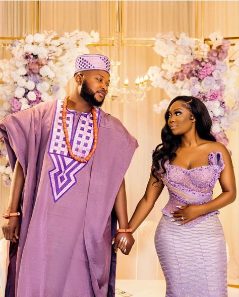 Traditional Outfits For Couples, Guinean Weddings, Traditional Ghanaian Wedding, Ghana Bride, Ghanaian Traditional Wedding, Ghana Traditional Wedding, Outfits For Couples, Ghanaian Wedding, Couples African Outfits