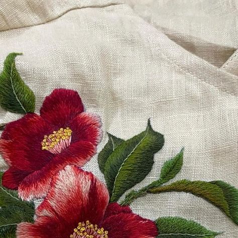 Châu Lê on Instagram: "Coming soon…  #linen #linentheutay #mychauembroidery #flower #dmc #handembroidery #dotheutay #camellia" Camelia Embroidery, Embroidery Tutorials, Hand Embroidery Designs, Hand Embroidery, Embroidery Designs, Coming Soon, Sewing Crafts, Embroidery, Sewing