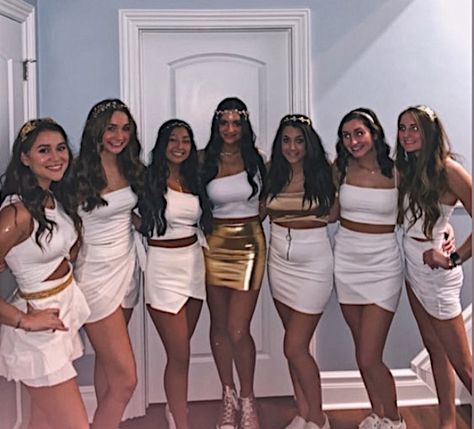 Cute Halloween Costumes Greek Goddess, Greek Goddesses Group Costume, Casual Greek Goddess Outfit, Cute 80s Halloween Costumes, Greek Goddess College Costume, Toga Theme Frat Party, Greek Goodness Costume Halloween, Godess Halloween Outfits, Goddesses Halloween Costume