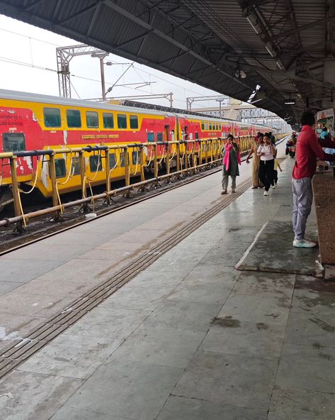 WAP7 Engine Leads AC Double Decker train / Ahmedabd Mumbai 🧡❤ . - #ACDoubleDecker - #IndianRailways - #DoubleDeckerTrain - #ACTrain - #LuxuryTravel - #TrainTravel - #RailwayInnovation - #ComfortableJourney - #IndianTrains - #DoubleDeckCoach - #ACDoubleDeckerExpress Follow For More🚦 Best photo Railphotography📸 Double Decker Train, Indian Railways, Double Deck, Best Photo, Train Travel, Luxury Travel, Follow For More, Mumbai, Cool Photos