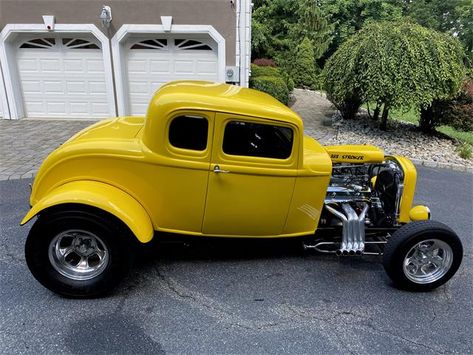 1932 Ford 5 Window Coupe, Halloween Routine, Street Rods Trucks, 34 Ford Coupe, Custom Cars For Sale, Street Rods For Sale, 1932 Ford Coupe, Easy Landscape, Valuable Pennies