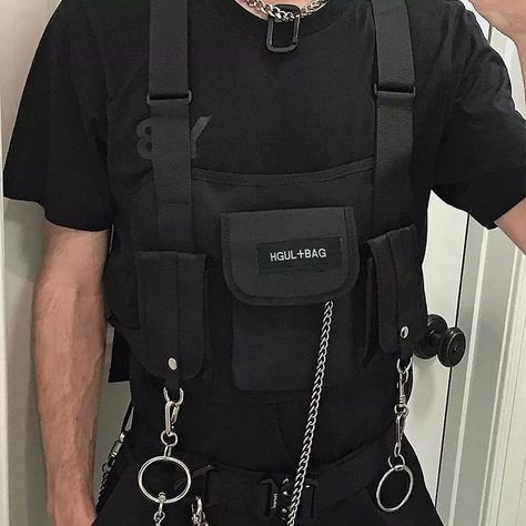 Dark Rave Outfit Men, Utility Aesthetic Fashion, Techno Rave Outfit Men, Techno Fits, Rave Outfit Men, Techno Wear, Gothic Fashion Men, Travel Aesthetic Outfits, Aesthetic Outfits Men