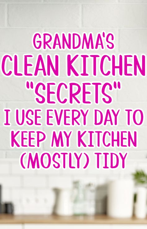 NA Clean Kitchen Aesthetic, How To Clean Kitchen, Kitchen Cleaning Tips, Clean Kitchen Floor, Fly Lady, Clutter Free Kitchen, Homemaking Tips, Simple Habits, Kitchen Clean