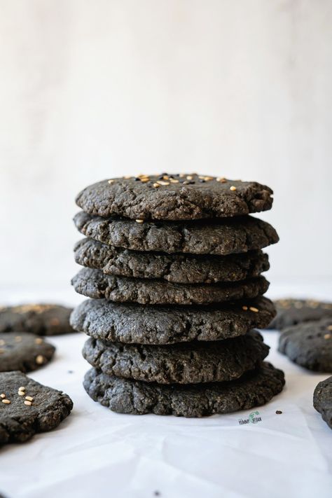 Black Sesame Cookies, Black Sesame Dessert, Sesame Recipes, Black Sesame Paste, Sesame Paste, Sesame Cookies, Tahini Cookies, Sweat Treats, Black Sesame