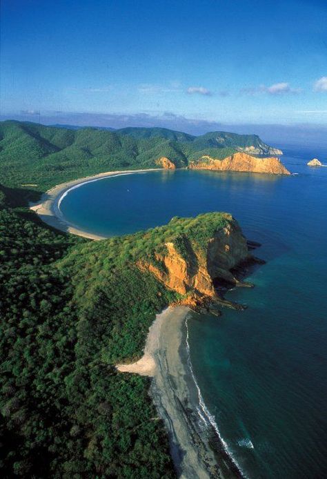 Frailes beach in Machalilla - Manabi Ecuador  #travel #ecuador #tgif  #greengotravel Ecuador Travel, National Park Photos, Beautiful Places On Earth, Galapagos Islands, Travel South, South America Travel, Quito, Latin America, America Travel