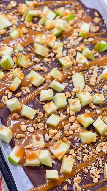 Chocolate Covered Apples Filled With Cheesecake, Caramel Apple Bark, Apple Bark, Steph Gigliotti, Apple Snacks, Candida Overgrowth, Dessert Bar Recipe, Diced Apples, Bar Recipe