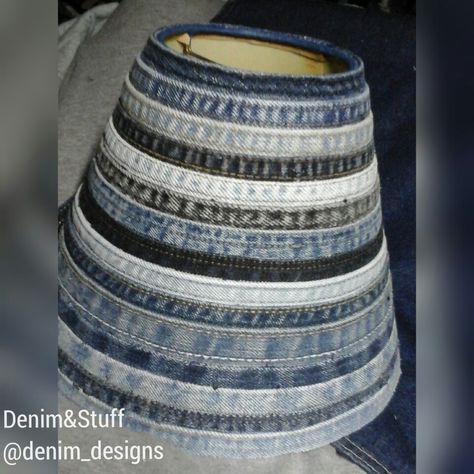 Denim Lampshade Diy, Denim Lampshade, Homemade Lamp Shades, Jeans Recycle Ideas, Dremel Art, Repurpose Denim, Denim Display, Lamp Redo, Old Jeans Recycle