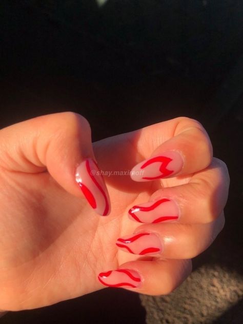 Scarlet Witch Nails Designs, Scarlet Witch Nail Art, Simple Marvel Nails, Marvel Nails Simple, Wanda Nails Marvel, Wandavision Nails, Wanda Maximoff Nails, Scarlet Witch Nails, Wanda Nails