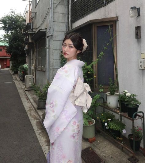 lost in japan | Instagram Julia Ma, Lost In Japan, Japan Outfits, Japan Instagram, Japan Winter, Culture Clothing, Japan Woman, Japan Culture, Japan Aesthetic