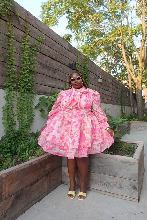 A pink floral tie neck plus size shirtdress makes for a cute fall outfit. Plus Size High Tea Outfit, Plus Size Tea Party Outfit Ideas, Plus Size Easter Outfit Church, Plus Size Tea Party Outfit, Tea Party Outfits For Women Classy, Plus Size Pink Outfits, Plus Size Easter Outfit, Tea Party Outfits For Black Women, Fashion Week Plus Size