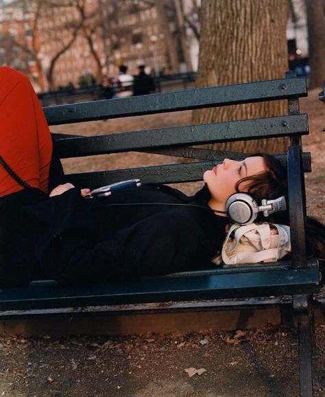 Liv Tyler | ph. Pierre Bailly Vibing Alone, Liv Tyler 90s, Chloe Rose, Liv Tyler, Rory Gilmore, Coney Island, Gilmore Girls, My Vibe, No. 2