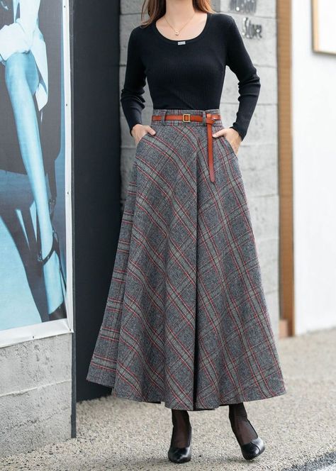 Plus Size Plaid Skirt, Long Wool Skirt, Plaid Wool Skirt, Plus Size Skirt, Best Winter Outfits, Skirt Elegant, Tartan Skirt, Skirt Plus Size, Navy Skirt