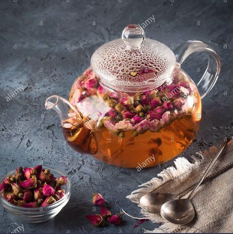 Friendship Tea, Asian Breakfast, Asian Bistro, Create Your Future, Red Rose Tea, Strawberry Roses, Stone Background, China Food, Autumn Tea