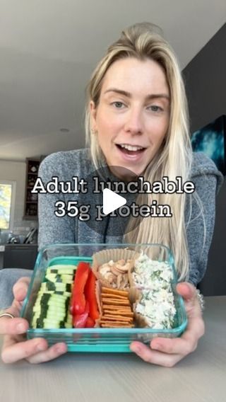 Simple Keto Lunches For Work, Night Lunch Ideas, Meat And Cheese Lunch Ideas, 21 Day Fix Lunch Ideas For Work, High Protein Bento Box Lunch For Adults, Macro Lunches For Work, Healthy Low Carb Lunches For Work, Healthy Lunch Videos, Hot Lunches For Work