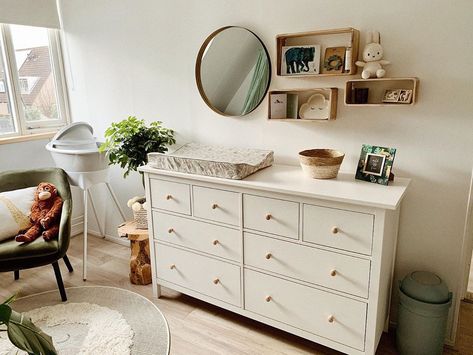 Janita on Instagram: “BABYKAMER 🌿🦁 | Vandaag hebben we aan deze kant van de kamer de spiegel en plankjes opgehangen! Oooh wat begint het toch eens fijn plekje te…” Dresser As Nightstand, Baby Room, Dean, Dresser, Nursery, Van, Hair, Furniture, On Instagram