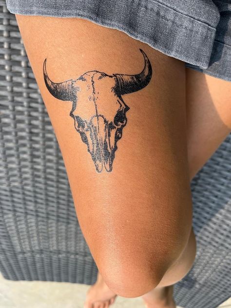 Traditional Longhorn Skull Tattoo, Pronghorn Skull Tattoo, Buffalo Face Tattoo, Cow Skull Tattoo Men, Bison Tattoo Ideas For Women, Bison Head Tattoo, Buffalo Tattoo Feminine, Water Buffalo Tattoo, Buffalo Head Tattoo