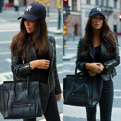 Ny Cap Outfits For Women, Ny Hat Outfits For Women, Baseball Date Outfit, Black Cap Outfits For Women, Ny Baseball Cap Outfit, Ny Hat Outfit Street Styles, Ny Hat Outfit, Ny Cap Outfit, Ny Cap