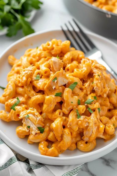 Buffalo Chicken Mac and Cheese (Easy Recipe) - Insanely Good Mac And Cheese Easy Recipe, Buffalo Mac And Cheese Recipe, Buffalo Mac N Cheese Recipe, Mac And Cheese Easy, Chicken Mac And Cheese Recipe, Buffalo Chicken Mac And Cheese, Buffalo Mac And Cheese, Chicken Mac And Cheese, Easy Mac N Cheese