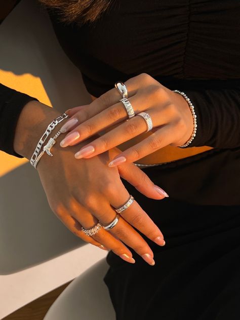 Your sign to buy the cutest jewelry Streetwear Jewelry Silver, Trendy Metal Jewelry For Streetwear, Silver Jewelry For Streetwear, Trendy Silver Tarnish-resistant Rings, Trendy Sterling Silver Streetwear Jewelry, Dark Silver Jewelry, Cutest Jewelry, Evry Jewels, Chunky Silver Jewellery