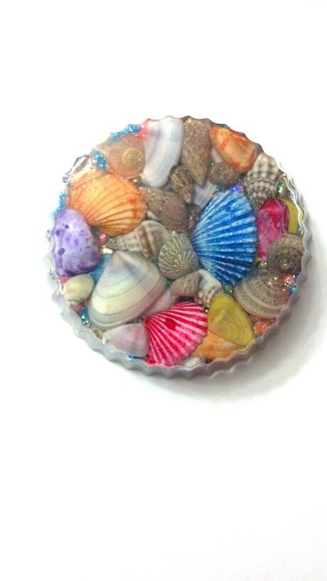 Resin Paper weight Paperweights Diy, Paper Weight Ideas, Paper Weights Diy, Resin Paper, Ice Resin, Resin Jewelry Making, Epoxy Resin Crafts, Seashell Art, Diy Resin Crafts