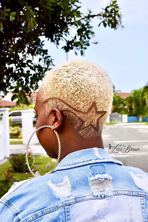 Fade Designs Women, Shaved Bleached Hair With Designs, Bald Hair Dye Designs Black Women, Hair Dye Designs Shaved Head, Bald Fade Women Black Design, Shaved Stars In Hair, Shaved Head Butterfly Design, Buzzed Hair Women, Short Platinum Blonde Hair