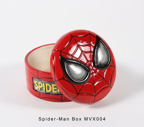 MVX 004 - Spiderman Box Marvel Decor, Painting Studios, Marvel Paintings, Spiderman Gifts, Clay Box, Pottery Inspo, Paint Your Own Pottery, Clay Diy Projects, Clay Crafts Air Dry