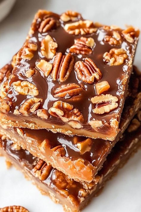 Pecan Turtle Bars Recipe Skinnytaste Recipes Dessert, Turtle Pecan Bars, Christmas Turtle Bars, Easy Turtle Bars, Turtle Candy With Pecans And Caramel, Pecan Turtle Bars, Turtle Fudge Recipe, Pecan Turtles Recipe, Turtle Bars Recipe