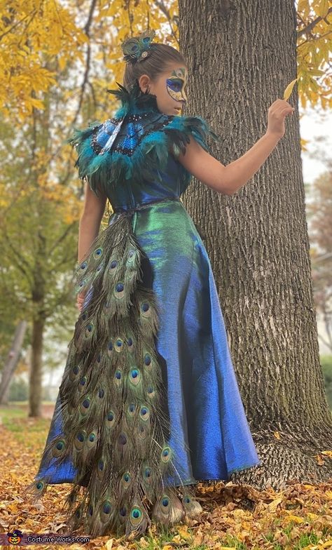 Peacock Fancy Dress, Peacock Clothes, Girls Peacock Costume, Peacock Outfit, Peacock Costume Diy, Miraculous Costume, Peacock Halloween Costume, Peacock Halloween, Peacock Fashion