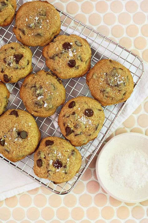 Whole Wheat Chocolate Chip Cookies, Wheat Chocolate Chip Cookies, Chewy Oatmeal Cookies Recipe, Homemade Cookie Butter, Delicious Cookies Homemade, Oatmeal Cookies Chewy, Cookie Spread, Oatmeal Cookie Recipes, Buttery Cookies