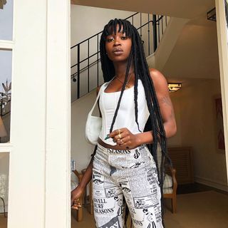 Nneka Ibeabuchi (@africanjawn) • Instagram photos and videos Dread Bangs Black Women, Layered Faux Locs, Healthy African Hair, Faux Locs With Bangs, Locks With Bangs, Loc Bangs, Black Creatives, Twisted Bangs, Alternative Indie