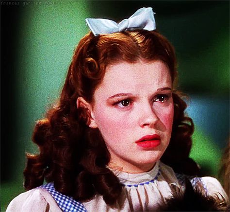 Dorothy Makeup, Wizard Of Oz Movie, Dorothy Wizard Of Oz, Dream Roles, Wizard Of Oz 1939, Dorothy Gale, The Wonderful Wizard Of Oz, Ancient World, Old Hollywood Stars