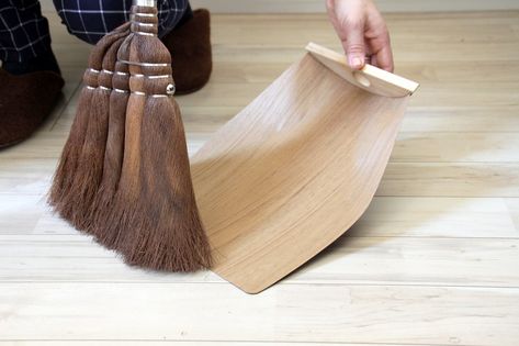 Why shouldn't a broom be as beautiful as other objects in your home? We're admiring handmade shuro brooms lately from Japan; here's a selection: Broom Craft, Domestic Science, Handmade Broom, Brooms And Brushes, Desert Living, Clean Sweep, White Linen Bedding, Dust Pan, Public Garden