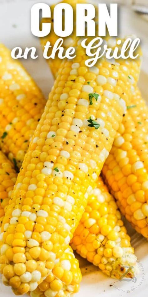 Grilled corn on the cob is sure to be the best part of any meal! Make a double batch of this simple recipe for the perfect summer side dish. #ourzestylife #grilledcornonthecob #grilledcornonthecobinfoil #cornonthegrill #sidedish #recipe #howlong #infoil #nohusk #quick #seasoning #recipes Buttery Corn, Grilled Corn On The Cob, Salads To Go, Summer Side Dish, Summer Side Dishes, Corn On The Cob, Corn Recipes, Backyard Barbecue, Frozen Corn