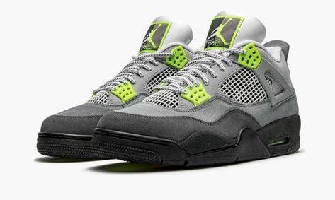 Air J4 Retro Se "Neon" Air Max 95 Neon, Retro Jordans, Neon Sneakers, Nike X Travis Scott, Nike Air Jordan 4, Dr Shoes, Sneakers Vans, Retro 4, Jordan 4 Retro