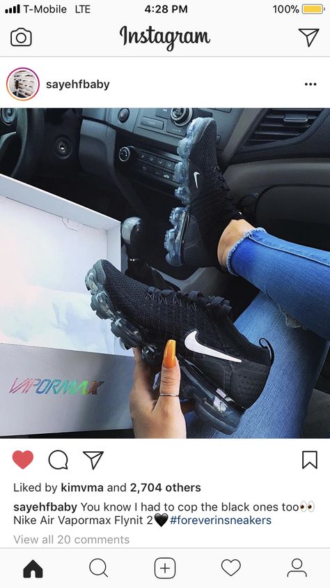 Nike VaporMax Nike Vapormax Women Outfit Ideas, Nike Vapormax Women, Vapormax Women, Vapormax Nike, Nike Shoes For Sale, Sneakers Fashion Outfits, Nike Vapormax, Nike Air Shoes, Nike Air Max Tn