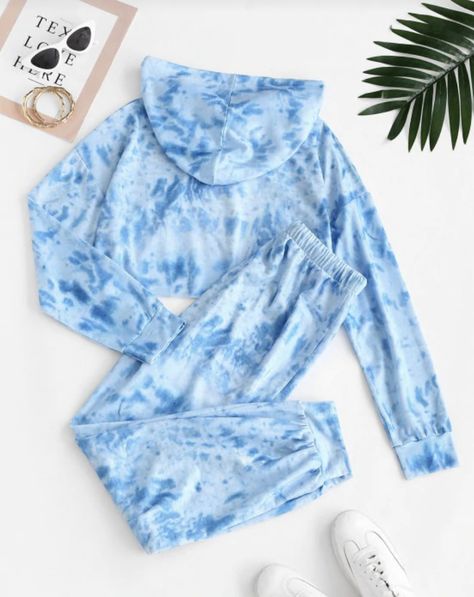 Cute Blue Outfits, Tie Dye Joggers, Girl Sweat, Sweat Suits, Cute Nike Outfits, Stylish Hoodies, Trendy Hoodies, Practice Outfits, Trendy Dress Outfits