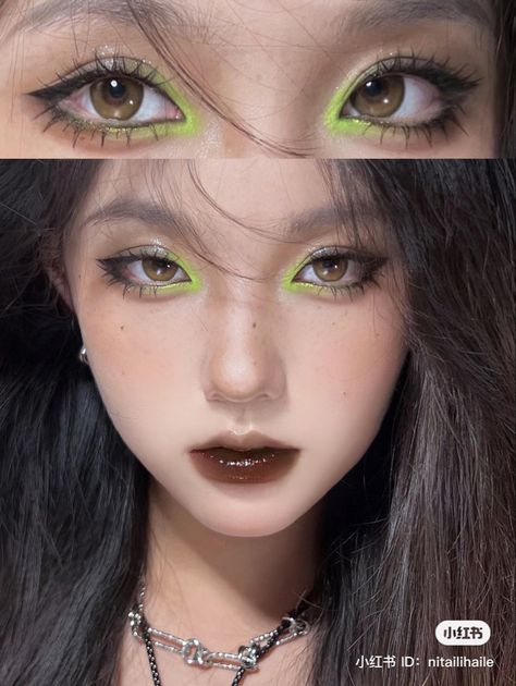 Makeup Ideas Going Out, High Visual Weight Makeup Looks, Genshin Inspired Makeup, Eye Makeup Ideas Aesthetic, Under Eye Makeup Looks, K Pop Makeup Looks, Kpop Concert Makeup Ideas, Black And Green Makeup, Asexual Makeup