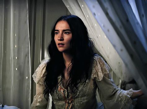 hunterschafer:JESSIE MEI LI as ALINA STARKOV... : i like it when men beg Jesse Mei Li Shadow And Bone, Jessie Mei Li Aesthetic, Jessie Mei Li As Alina Starkov, Alina Starkov Aesthetic, Alina Starkov Shadow And Bone, Half Agony Half Hope, Sun Summoner, Jessie Mei Li, Alina Starkov