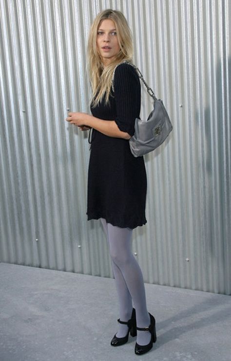 Gray Tights Outfit, Clemence Poesy Style, Gray Tights, Colored Tights Outfit, Clemence Poesy, Sarah Harris, Tights Outfits, Grey Tights, Chanel Fashion Show