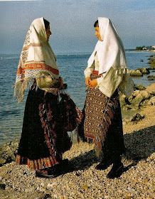 Croatian Clothing, Serbian Clothing, Dalmatia Croatia, Folk Clothing, Folk Dresses, Folk Dance, Zadar, Hawaiian Print, Folk Costume