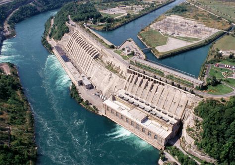 Look at this beastly hydro dam! Hydro Energy, Hydro Power, Hydroelectric Power Plant, Renewable Energy Resources, Hydroelectric Power, Geothermal Energy, Water Energy, Hydro Electric, Tourist Places