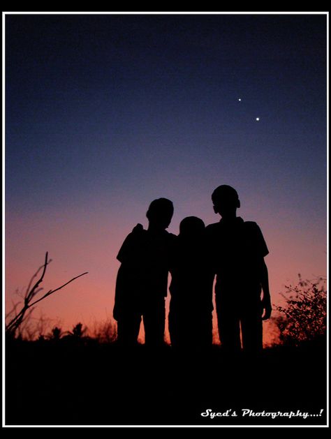 Three brothers.!, via Flickr. Three Brothers Aesthetic, 3 Brothers Picture Ideas, Brother And Brother, Brother Aesthetic, Brothers Aesthetic, Christian Vision Board, Brothers Photography, Book Mood, Photo Filters Apps