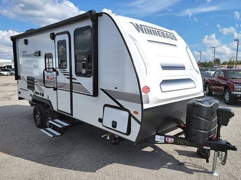 Winnebago Micro Minnie Hacks, Micro Minnie Winnebago Storage Ideas, Minnie Winnie Winnebago, Micro Minnie Winnebago Ideas, Winnebago Micro Minnie, Lightweight Campers, Winnebago Minnie, Travel Camper, Rv Adventure