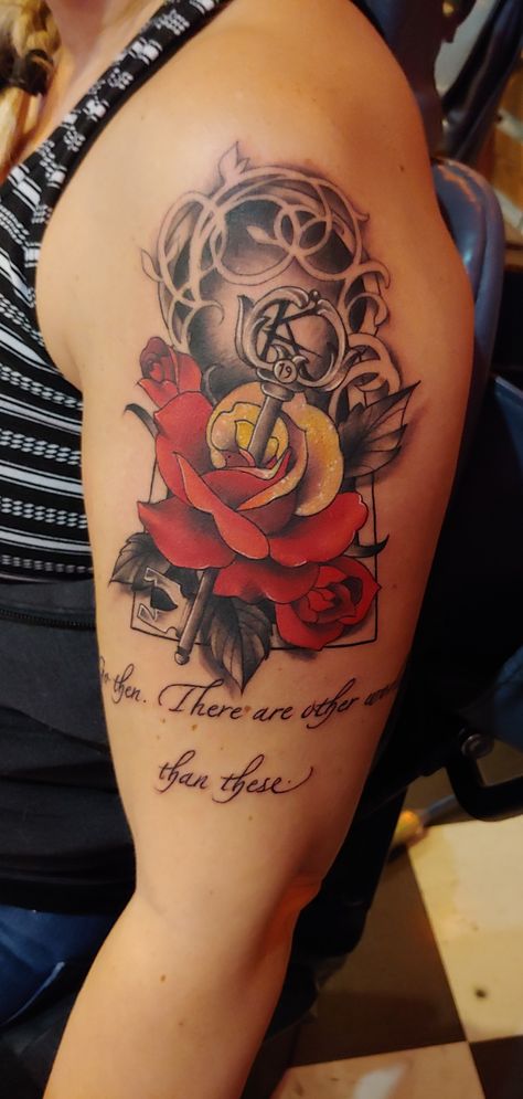 Ka Tet Tattoo, Dark Tower Tattoo, Dark Tower Art, Revolver Tattoo, Tower Tattoo, Dark Roses Tattoo, Key Tattoo Designs, The Dark Tower Series, Literary Art