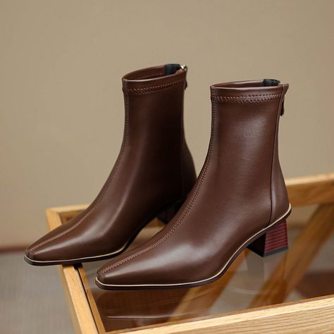 Chelsea boot women