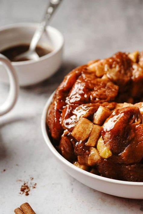 Recipe For Monkey Bread, Breakfast Monkey Bread, Pioneer Woman Breakfast, Easy Monkey Bread Recipe, Monkey Bread Recipe Easy, Canned Biscuit, Easy Monkey Bread, Monkey Bread Recipe, Everything Bagel Seasoning