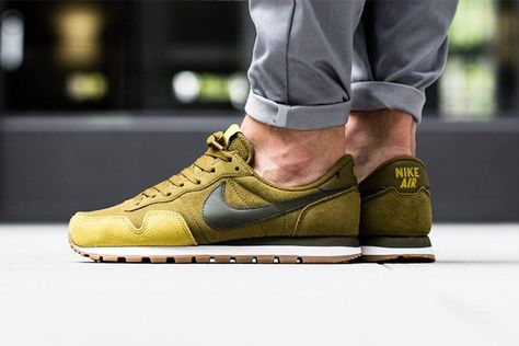 Nike Air Pegasus 83, Air Pegasus 83, Rainbow Yarn, Ankle Sneakers, Nike Air Pegasus, Nike Shoes Outfits, Cargo Khaki, Mens Leather Boots, Cute Nikes