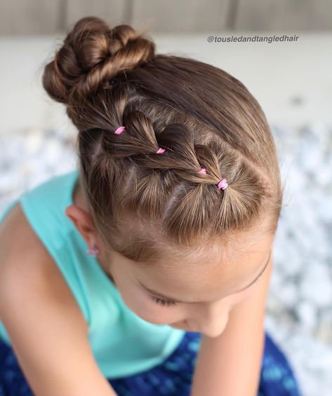 Cory on Instagram: “Today we are joining the #braidingcommunity with a special twin for our friend @frances987 who was affected by Hurricane Harvey. Her, her…” Easy Little Girl Hairstyles, Gymnastics Hair, Girls Hairstyles Easy, Easy Updo Hairstyles, Easy Hairstyles For Medium Hair, Braided Hairstyle, Braids For Kids, Easy Braids, Hairstyles Braids