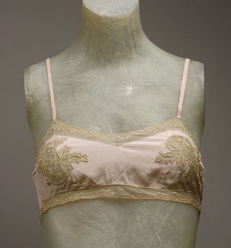 Brassiere [French] (1977.363.18) | Heilbrunn Timeline of Art History | The Metropolitan Museum of Art History Bounding, 1920's Fashion, Historic Fashion, Lingerie Vintage, Period Dress, French Silk, Roaring Twenties, 1920s Fashion, Moda Vintage