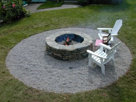 Most Pinned of 2012 from DIY Network's Pinterest Board: Originally from 8 Easy-to-Build Fire Pit Designs     From DIYnetwork.com Diy Fire Pit Ideas, Fire Pit Gallery, Pea Gravel Patio, How To Build A Fire Pit, Fire Pit Materials, Fire Pit Ring, Concrete Patios, Gravel Patio, Fire Pit Furniture